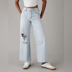 Distressed Light Wash Wide-Leg Jeans